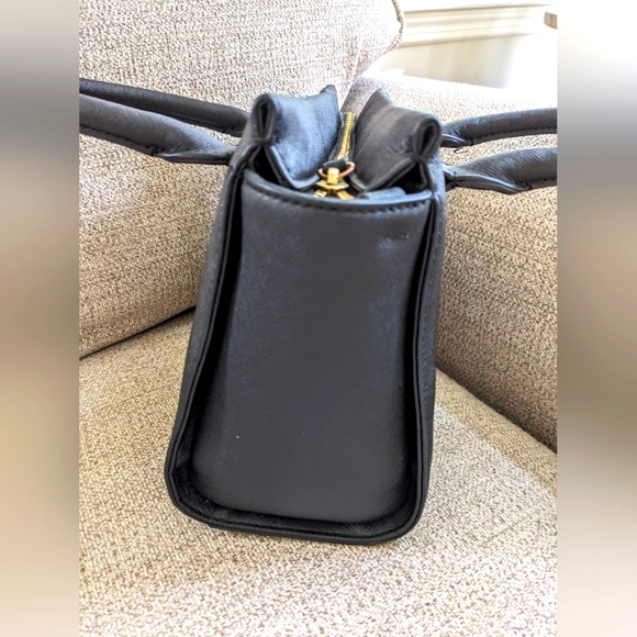 Vince Camuto Black Handbag - Picture 2 of 7